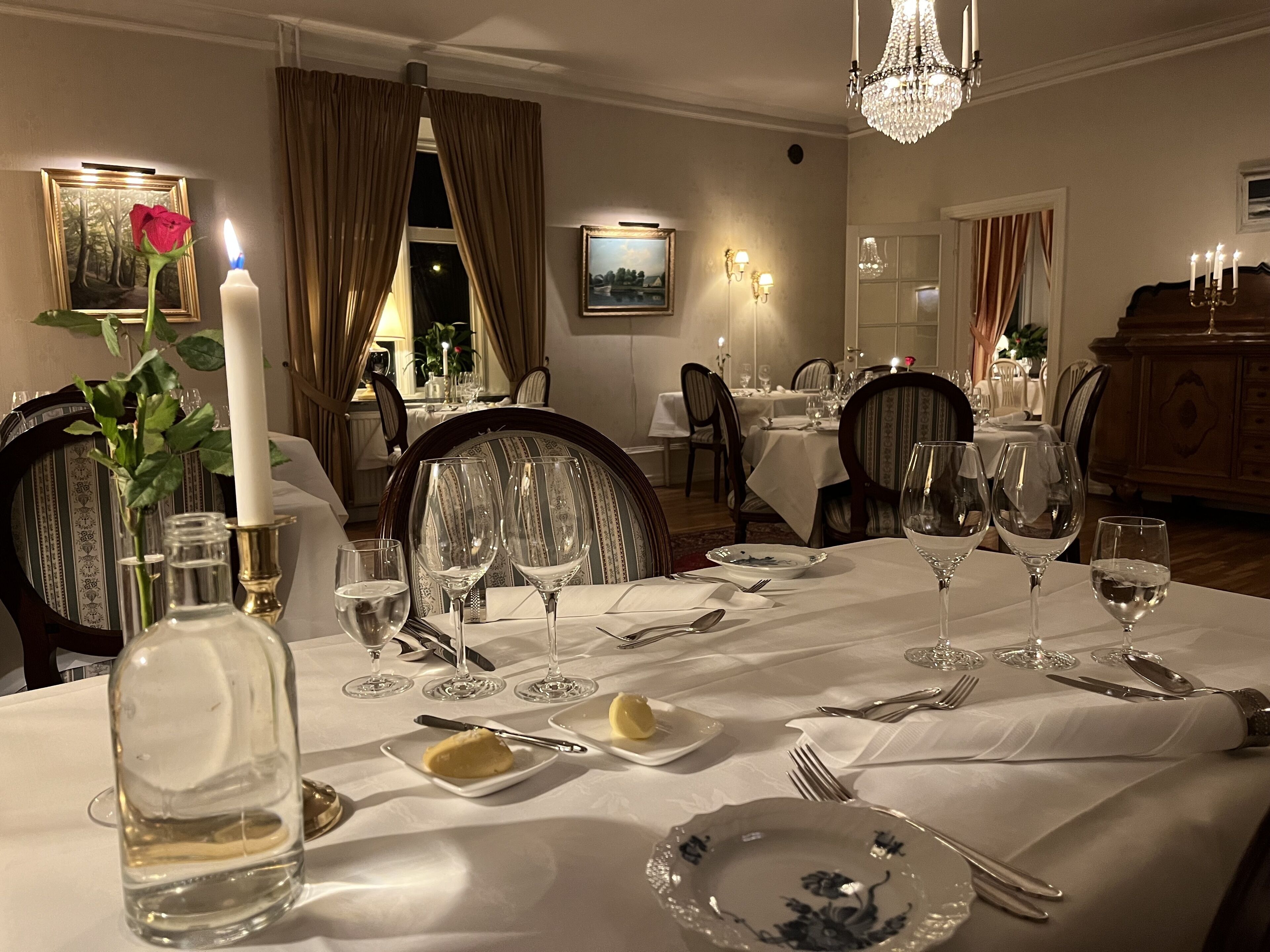 Breakfast and dinner served, garden views 