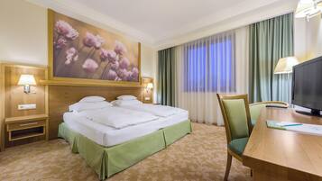 1 Schlafzimmer, Minibar, Zimmersafe, individuell dekoriert