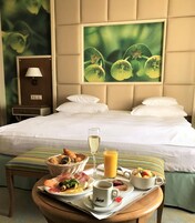 1 bedroom, minibar, in-room safe, individually decorated