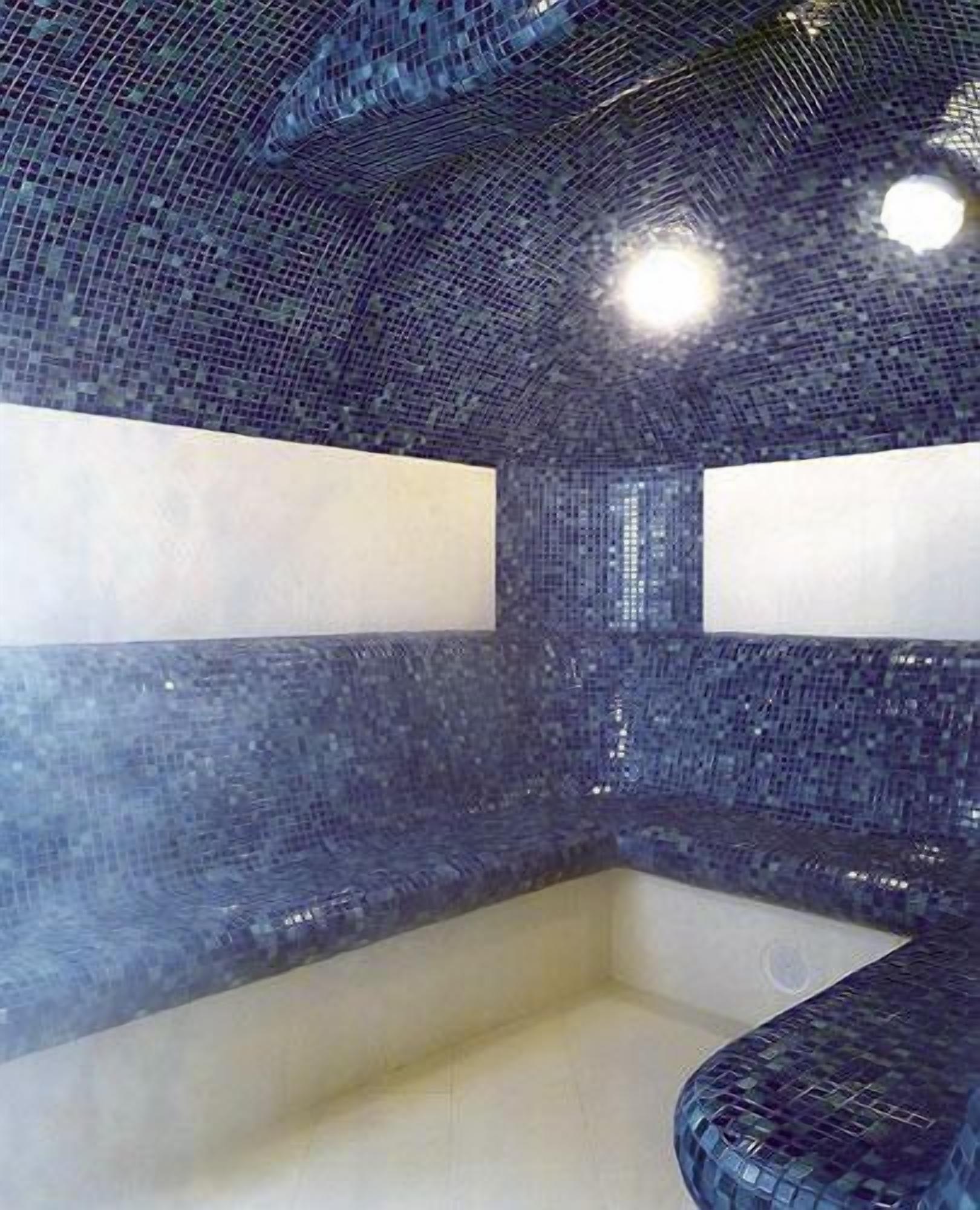 couples treatment room(s), body treatments, aromatherapy, body scrubs