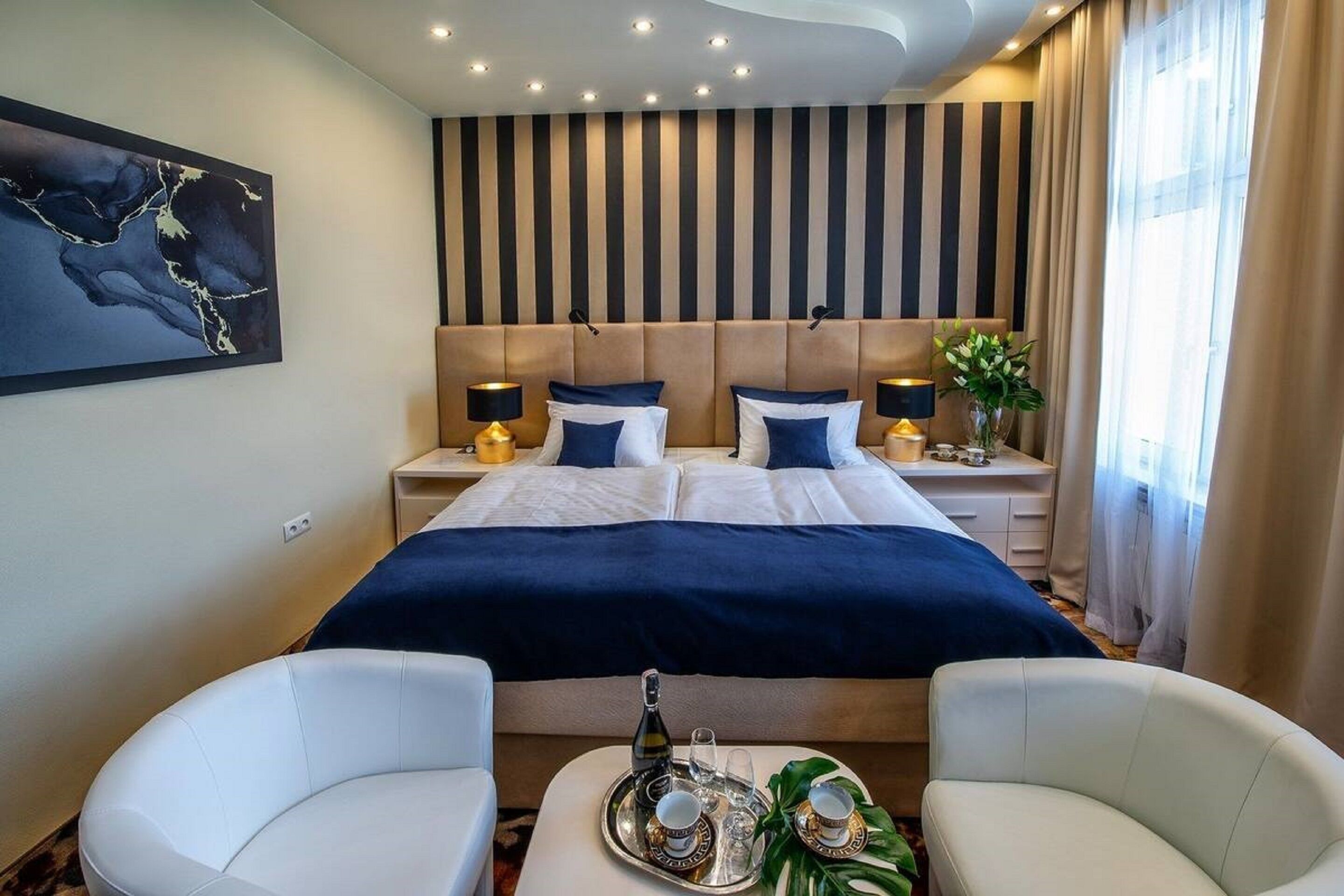 double or twin room | 1 bedroom, hypo-allergenic bedding, select comfort beds, minibar