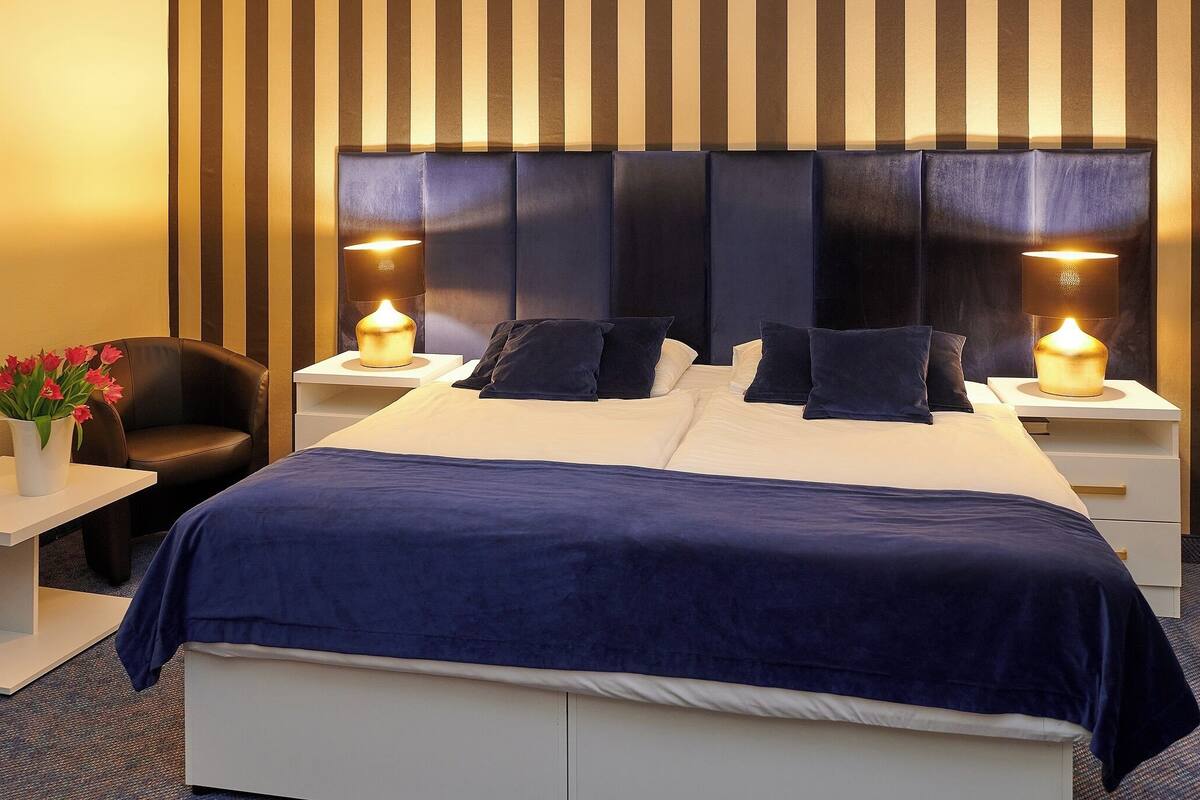 Comfort Double Room Single Use | Hypo-allergenic bedding available, Select Comfort beds, minibar