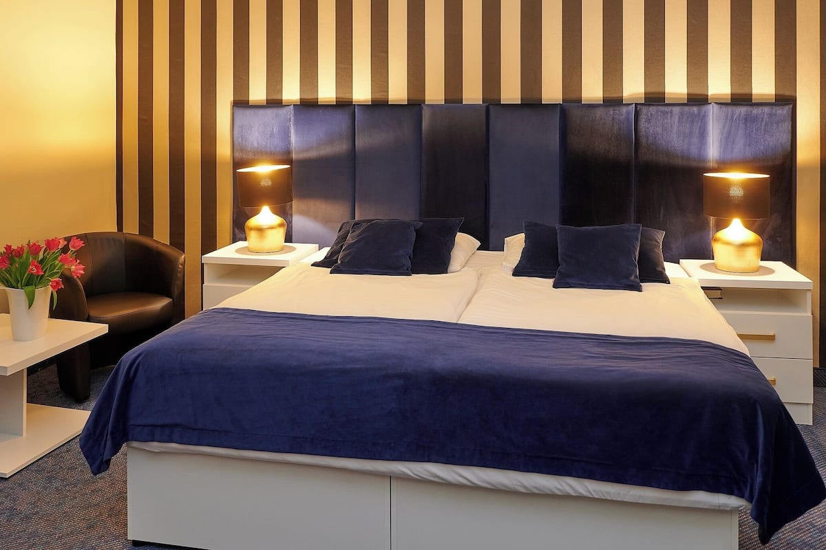 Chambre Confort double pour 1 personne | 1 chambre, literie hypoallergénique, lit avec matelas Select Comfort