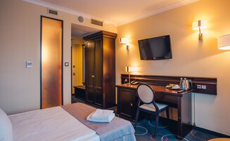 Singola Classic | Minibar, una cassaforte in camera, una scrivania, tende oscuranti