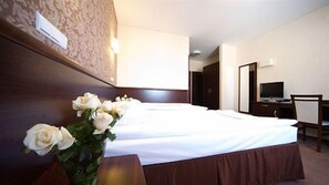 Allergitestade sängkläder, strykjärn/strykbräda och gratis wi-fi