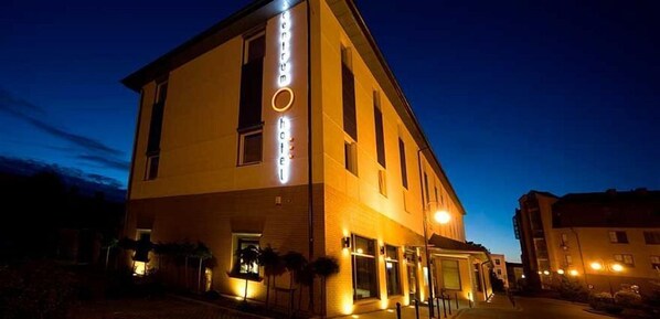 Front of property - evening/night - Centrum Hotel (Kwidzyn)