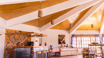 Breakfast and dinner served, garden views