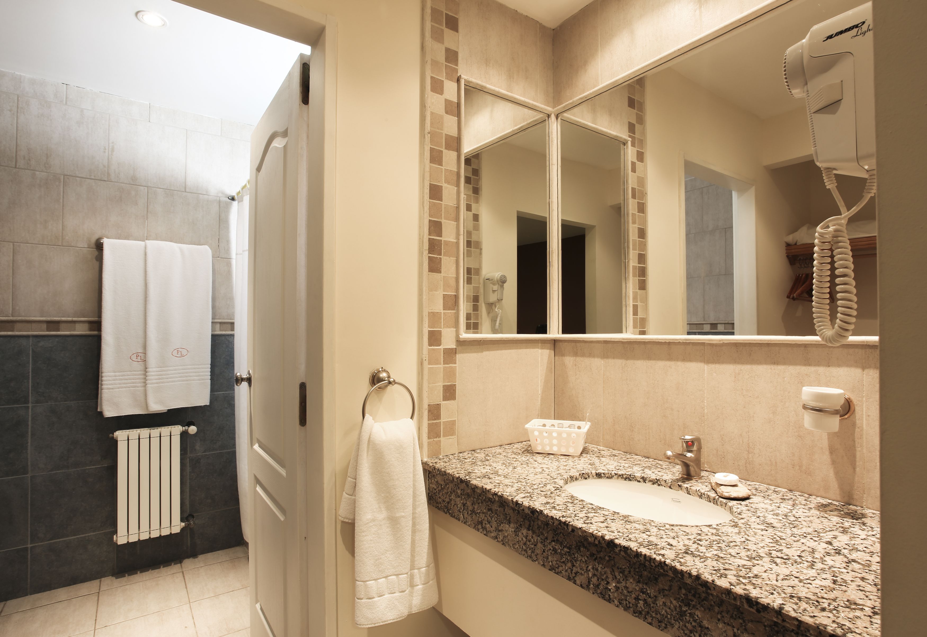 combined shower/bathtub, deep-soaking bathtub, rainfall showerhead