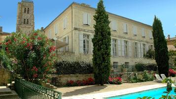 Façana frontal de l'allotjament