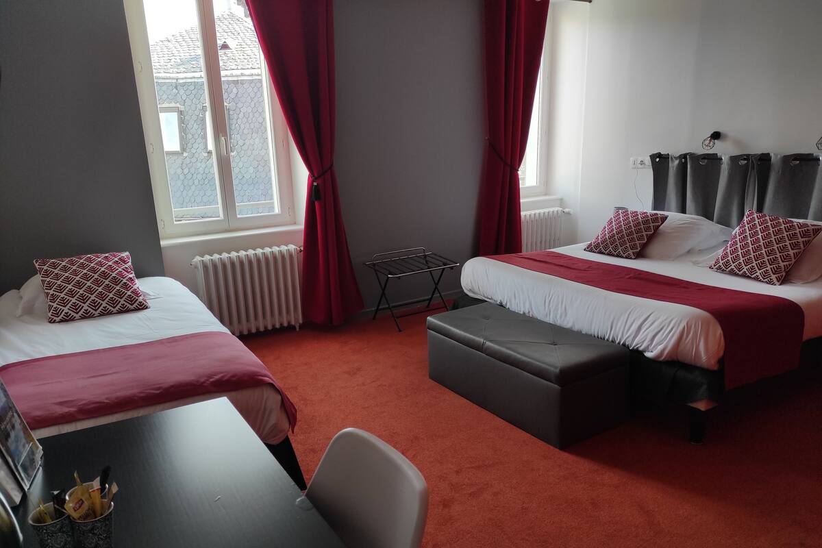 Triple Room, Accessible | Premium bedding, in-room safe, desk, iron/ironing board (on request)