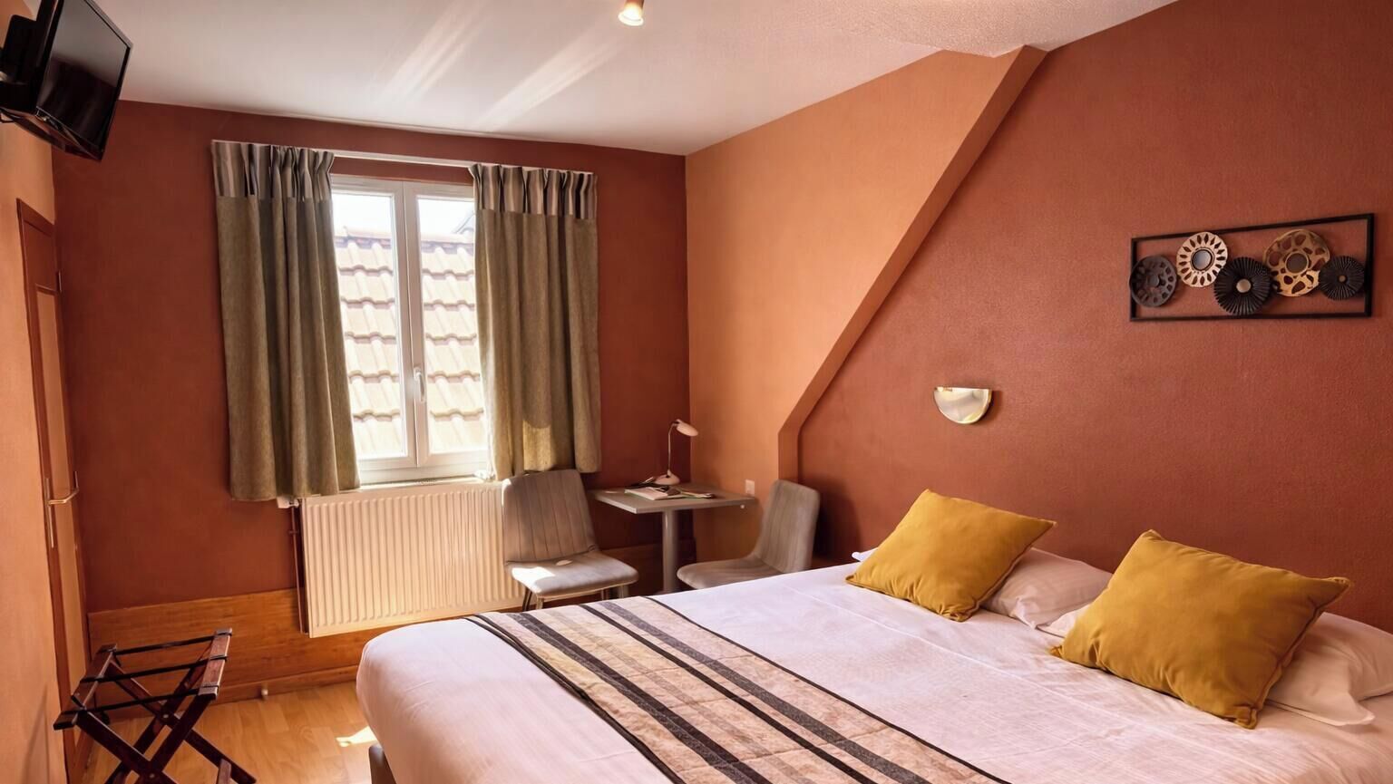 Standard Room | Premium bedding, Select Comfort beds, in-room safe, desk