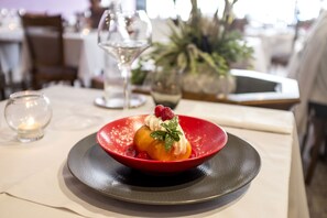 Dining - LOGIS Hotel de la Paix (Le Nouvion-en-Thierache)