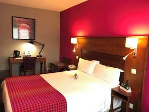 Comfort Double Room | Desk, free WiFi, bed sheets - LOGIS Hotel de la Paix (Le Nouvion-en-Thierache)