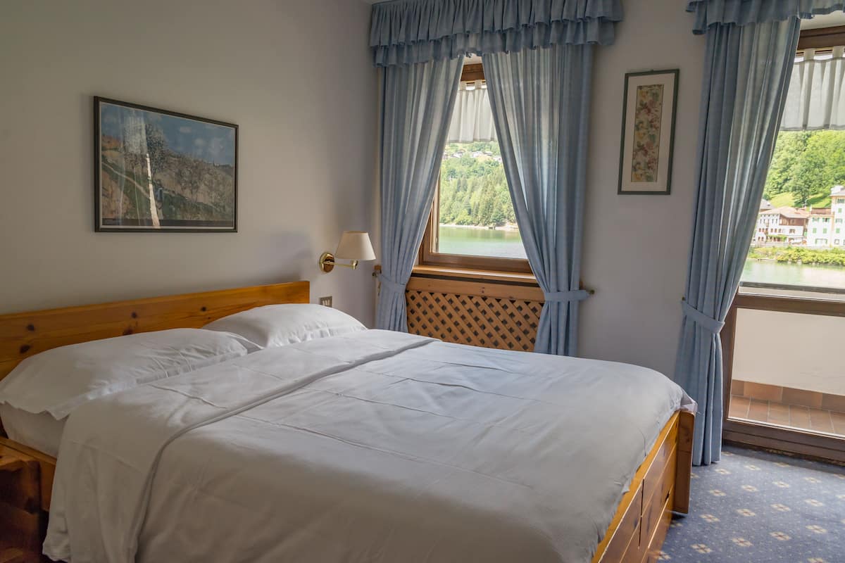 1 Schlafzimmer, Minibar, Zimmersafe, Schreibtisch