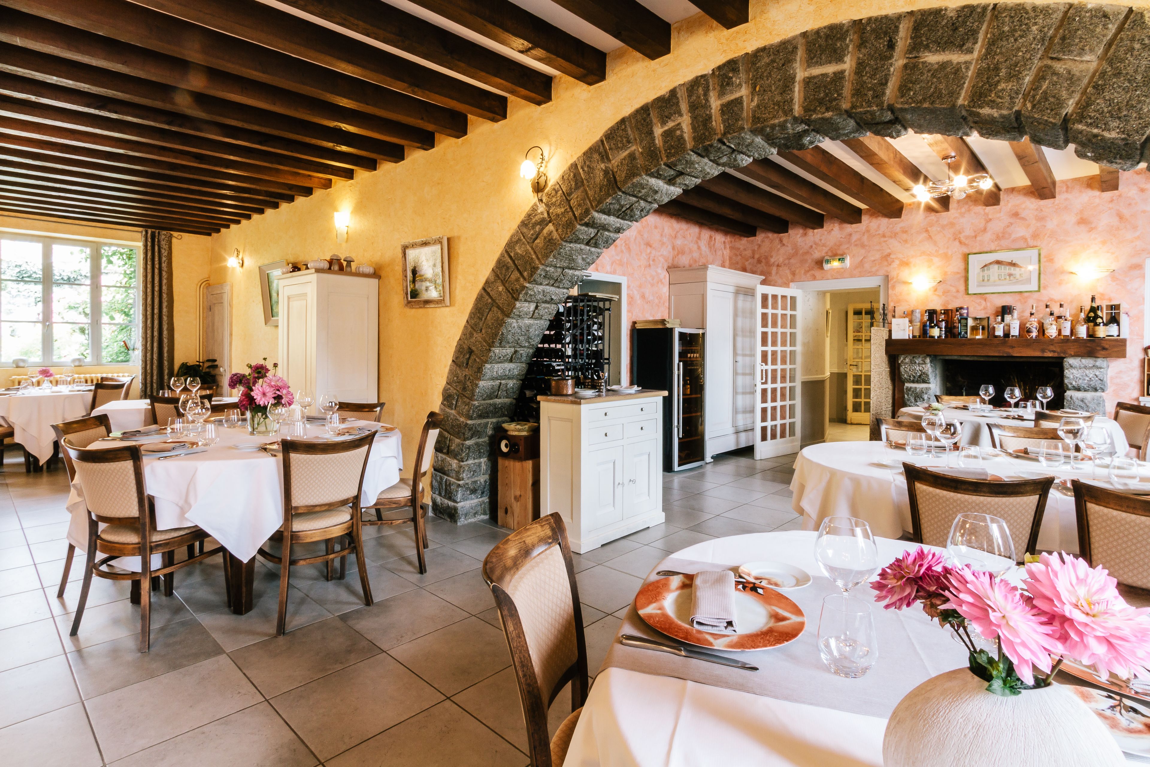 lunch and dinner served, local cuisine