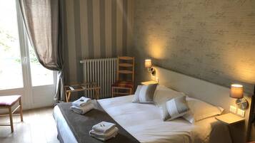 Desk, WiFi (free), bed sheets