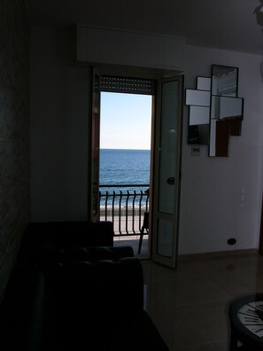 View from property - Hotel Ristorante Lido (Framura)