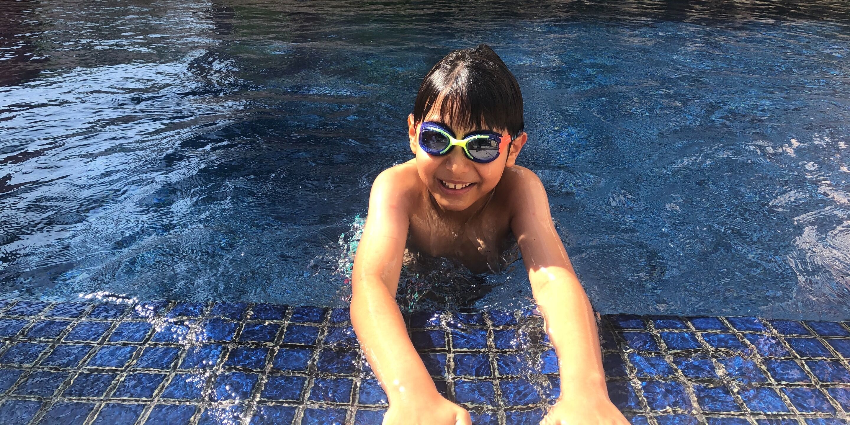 Piscine extérieure (ouverte en saison), cabanons gratuits