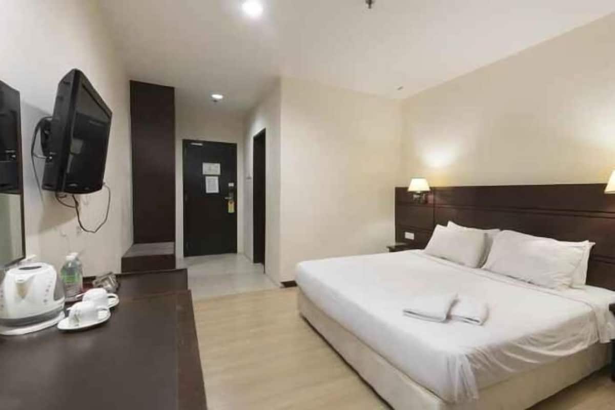 In-room safe, desk, blackout drapes, iron/ironing board