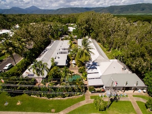 Aerial view - Coral Beach Lodge (Port Douglas)