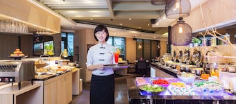Pacific Business Hotel