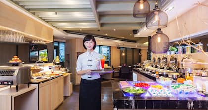 Pacific Business Hotel