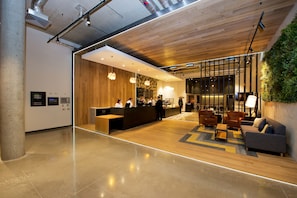 Lobby - Staycity Aparthotels, London, Heathrow (Hayes)