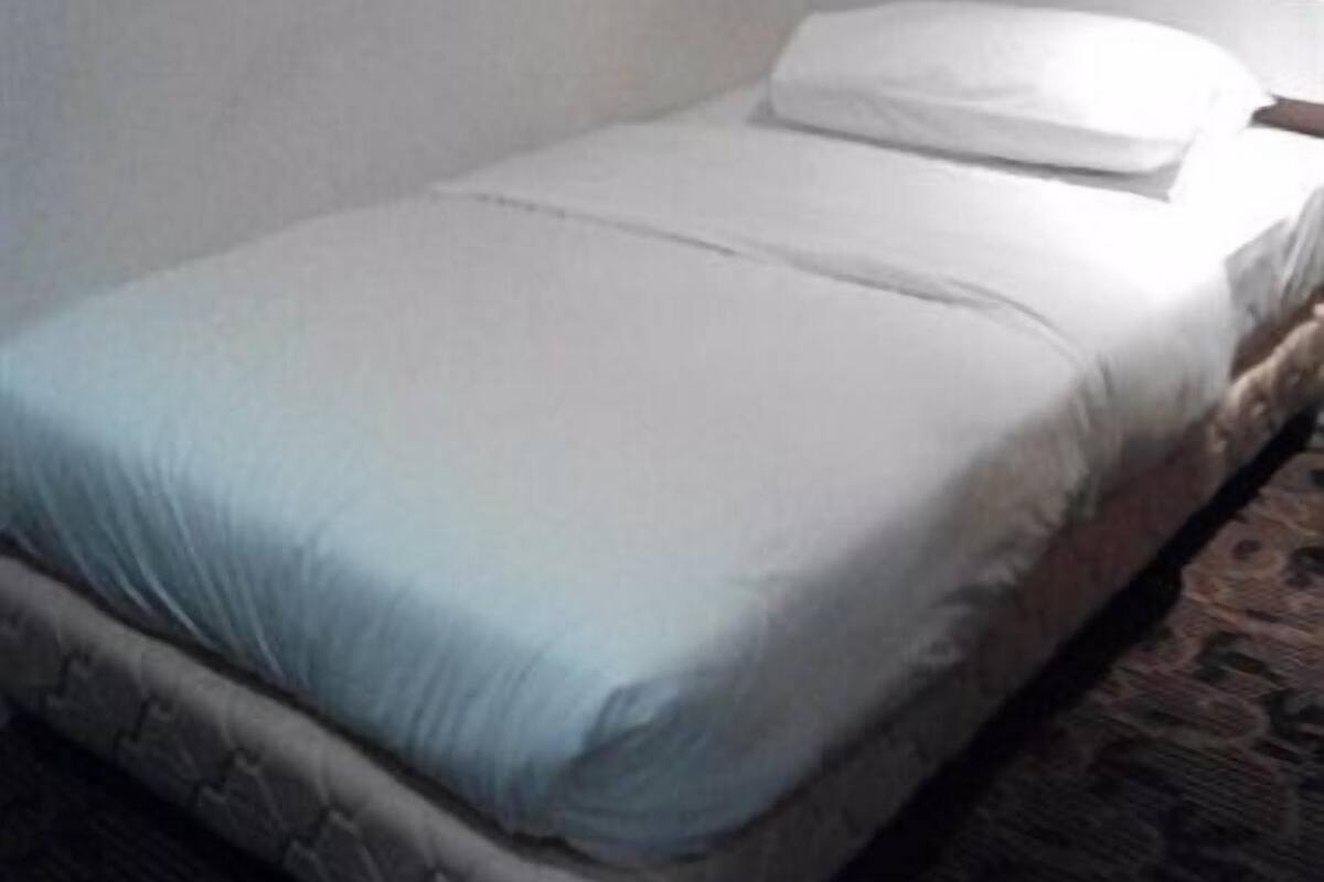 Single Suite without Window | Free WiFi