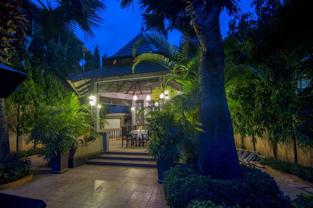 Starry Angkor Hotel