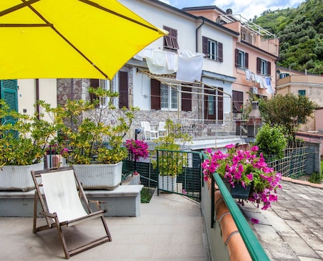 Terrace/patio. Hotel del Sole