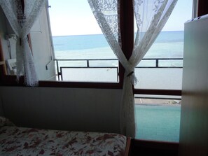 Economy Single Room, Balcony, Sea View | Down duvets, Select Comfort beds, in-room safe, desk - Albergo La Lampara (Deiva Marina)