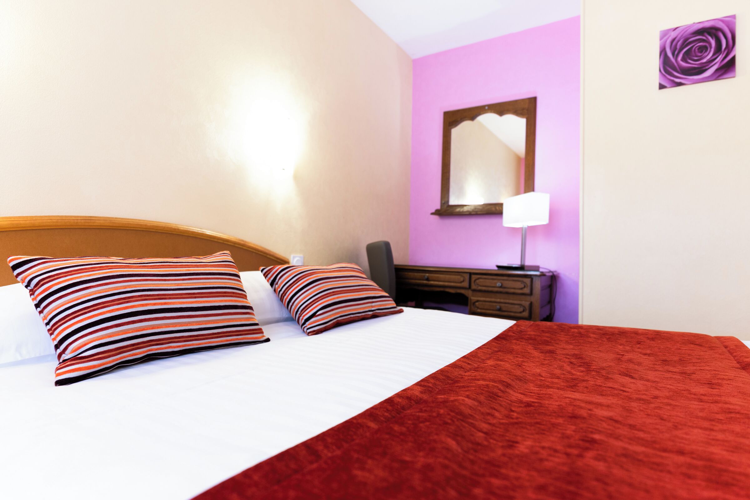 comfort double room, bathtub | individually decorated, individually furnished, blackout curtains