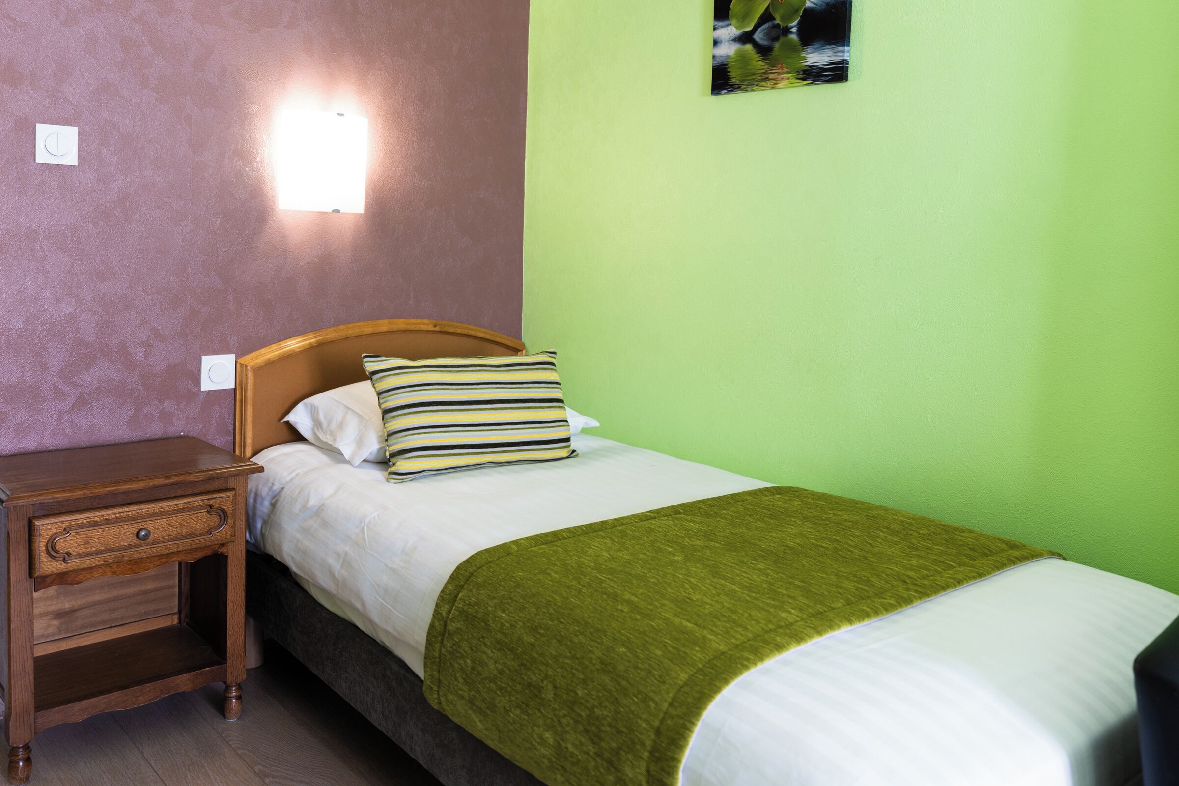 Classic Single Room | Individually decorated, individually furnished, desk, blackout drapes