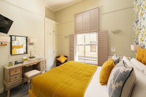 Exclusive Double Room, Ensuite | Egyptian cotton sheets, premium bedding, desk, iron/ironing board - Harington's Hotel (Bath)