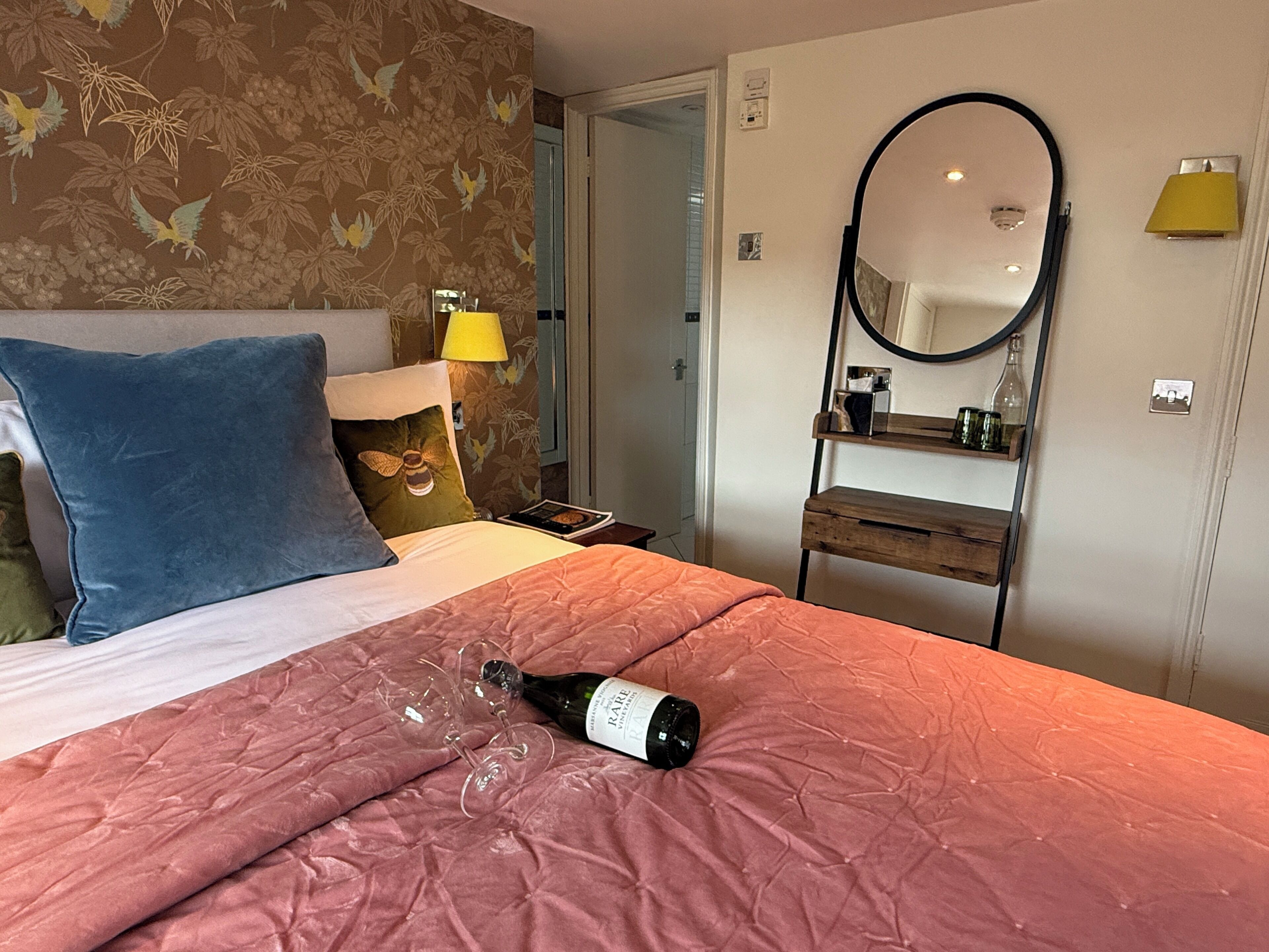 standard double room, ensuite | 1 bedroom, egyptian cotton sheets, premium bedding, desk