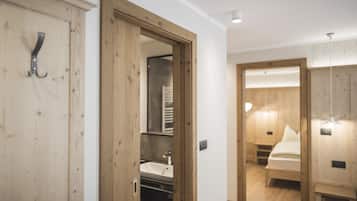 Junior Suite, 2 Bedrooms (Family Maria) | In-room safe, desk, laptop workspace, blackout curtains