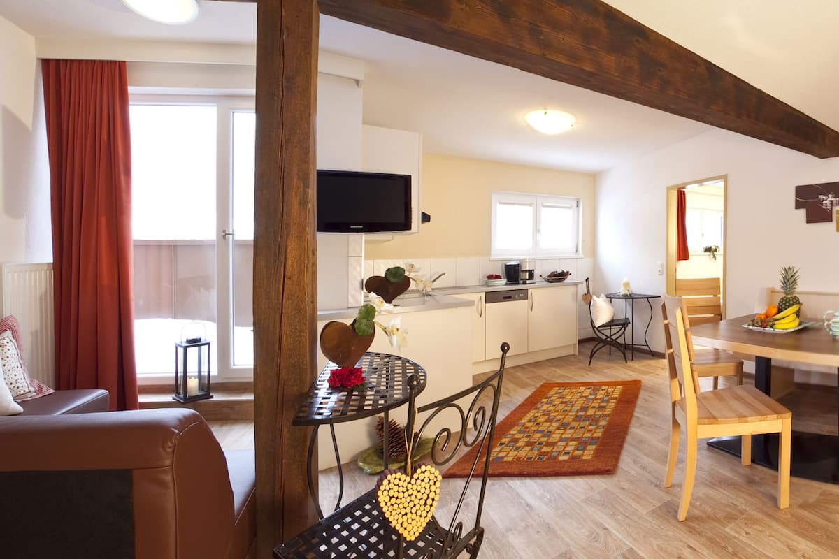 Penthouse, 3 chambres, balcon, vue montagne