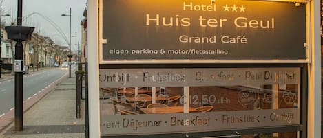 Voorkant van accommodatie