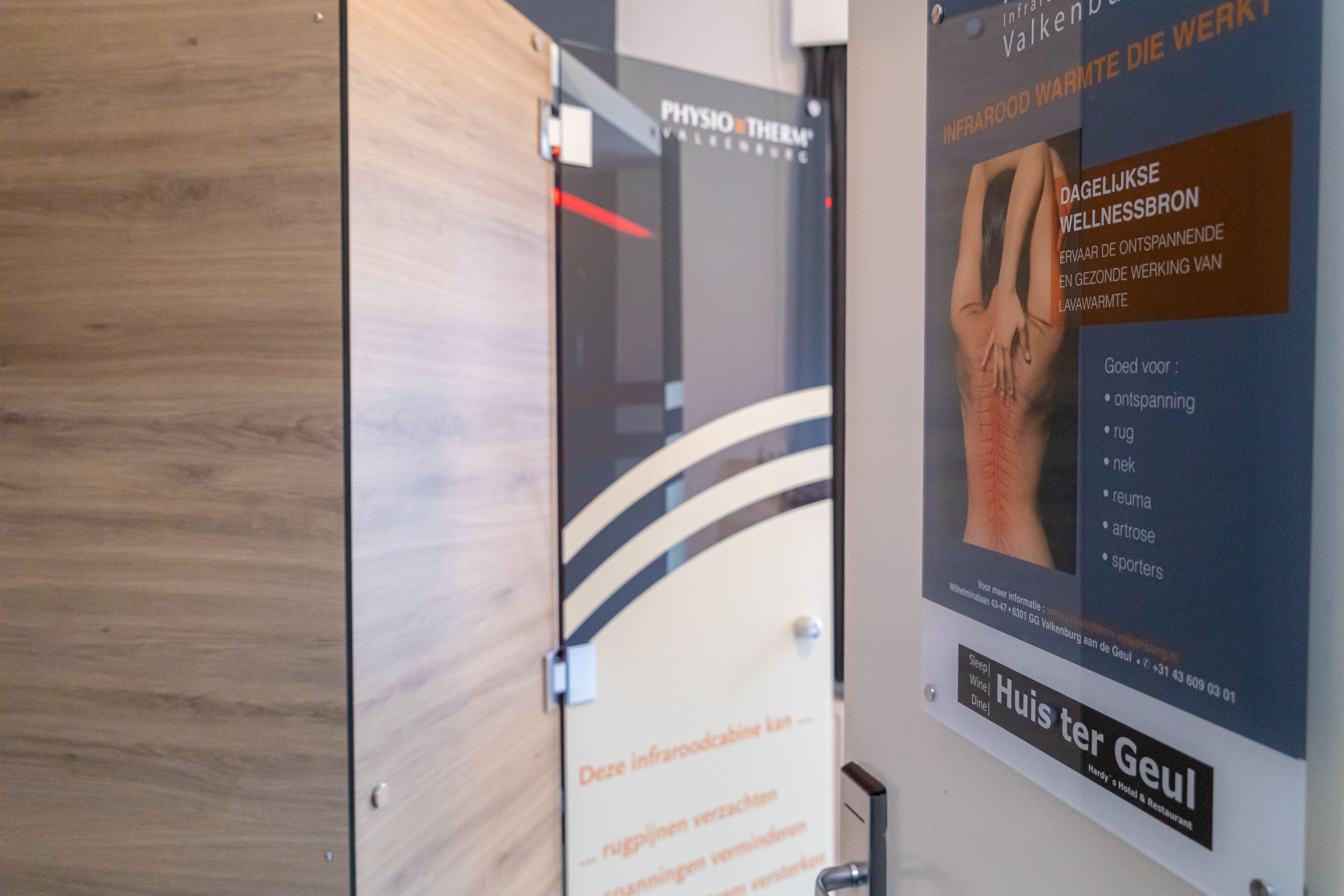 sauna, steam room, hot springs/mineral springs, hot stone massages