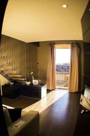 TV - Borgo Santa Giulia  (CORTE FRANCA)