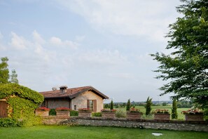 Property grounds - Borgo Santa Giulia  (CORTE FRANCA)