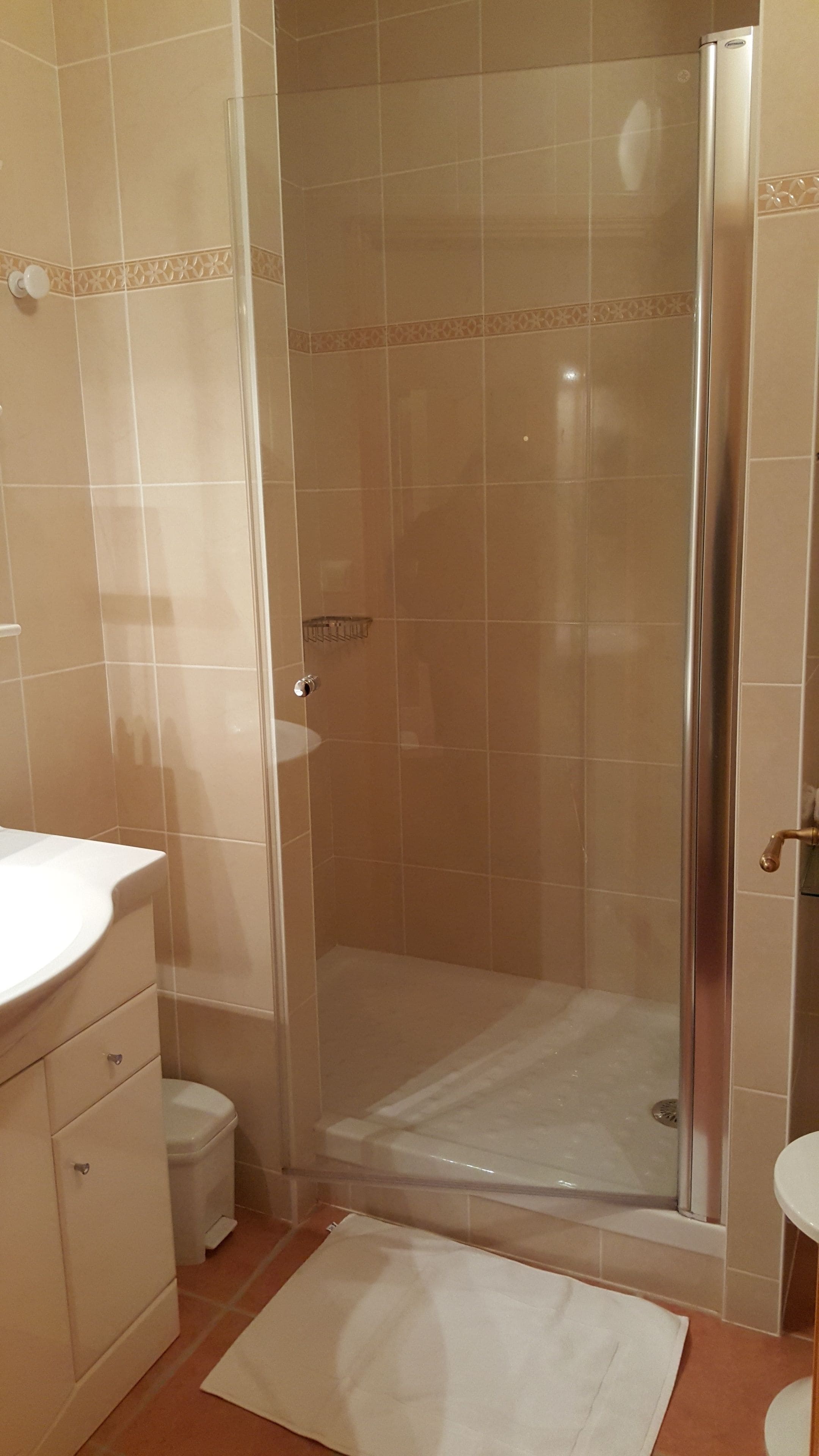 twin room, 2 single beds | bathroom | free toiletries, hair dryer, towels