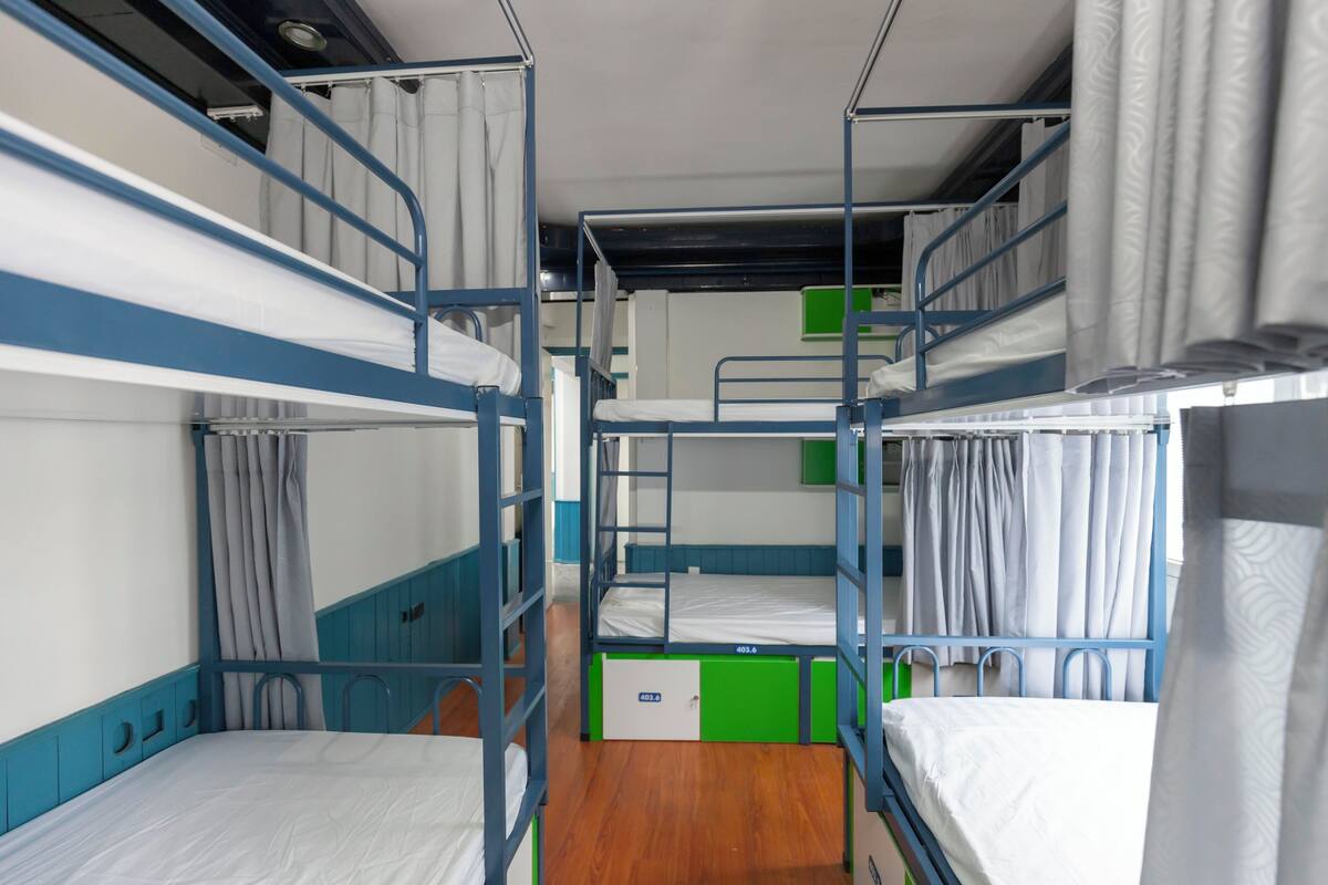 Premium bedding, down duvets, Select Comfort beds, in-room safe