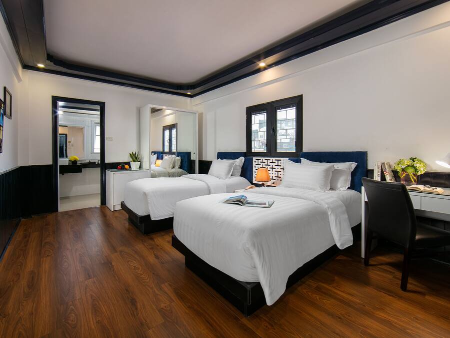 Deluxe Twin Room | Premium bedding, down comforters, Select Comfort beds, in-room safe