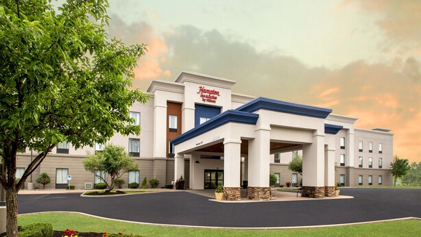 Exterior - Hampton Inn and Suites New Hartford/Utica (New Hartford)