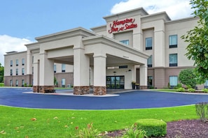 Exterior - Hampton Inn and Suites New Hartford/Utica (New Hartford)