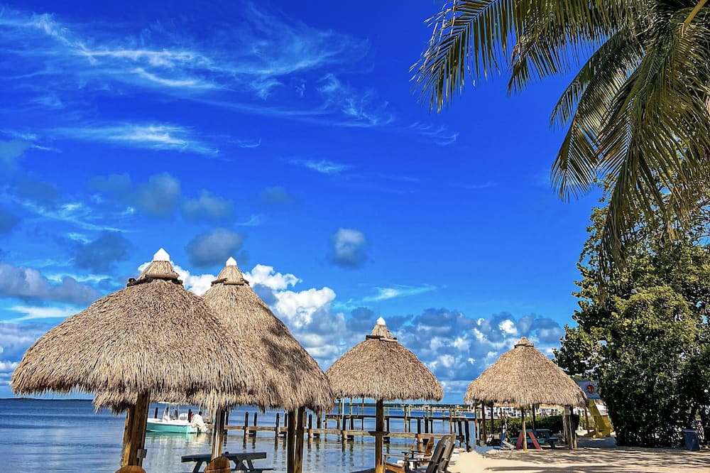 Sunset Cove Beach Resort