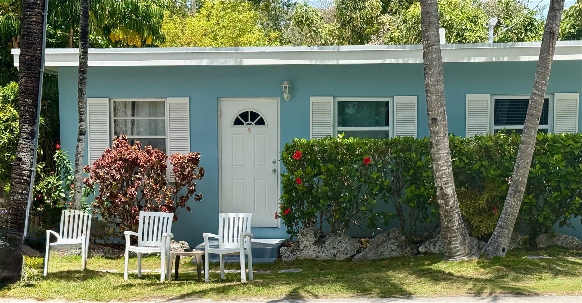 Cottage 5 | Individually decorated, individually furnished, blackout drapes