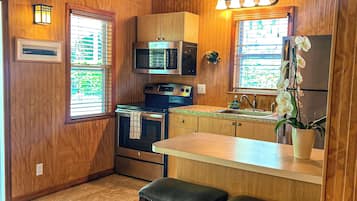 Cottage 3 Not Pet-Friendly | Individually decorated, individually furnished, blackout curtains