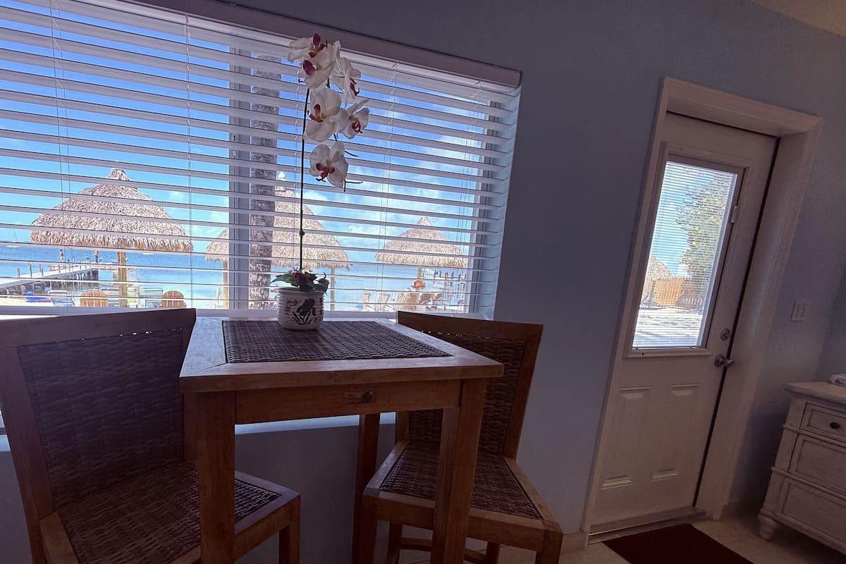 Chambre Standard, 1 trÚs grand lit | Décoration personnalisée, ameublement personnalisé, rideaux occultants